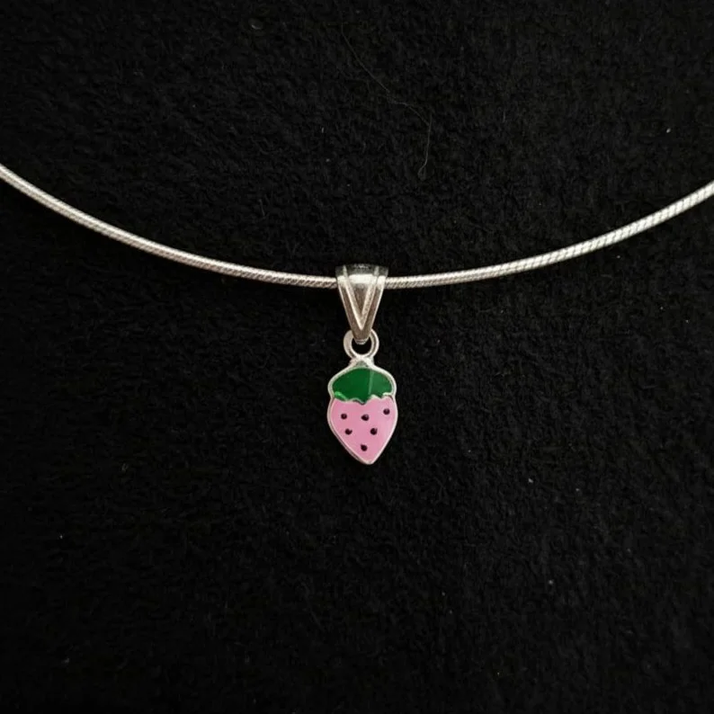 Srebrni privezak "Jagoda" 925 - Слика 2