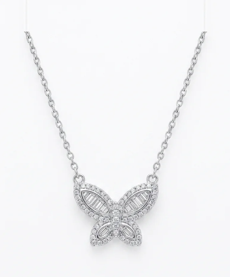 Srebrna ogrlica Crystal butterfly sa elegantnim priveskom leptira optočenim blistavim cirkonima srebro 925